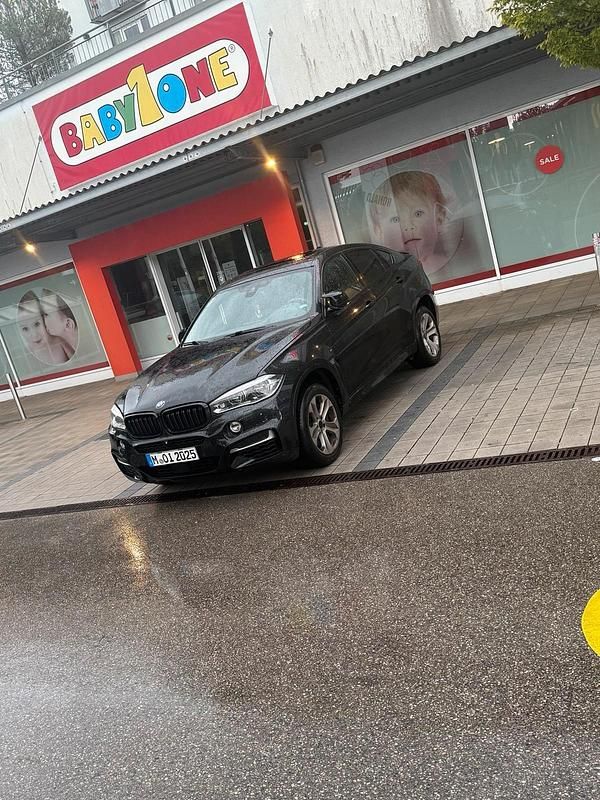 Schwarz Gebraucht 2015 BMW X6 M50 SUV | 24.500 € (Etwas zu teuer) - Bild 1/4