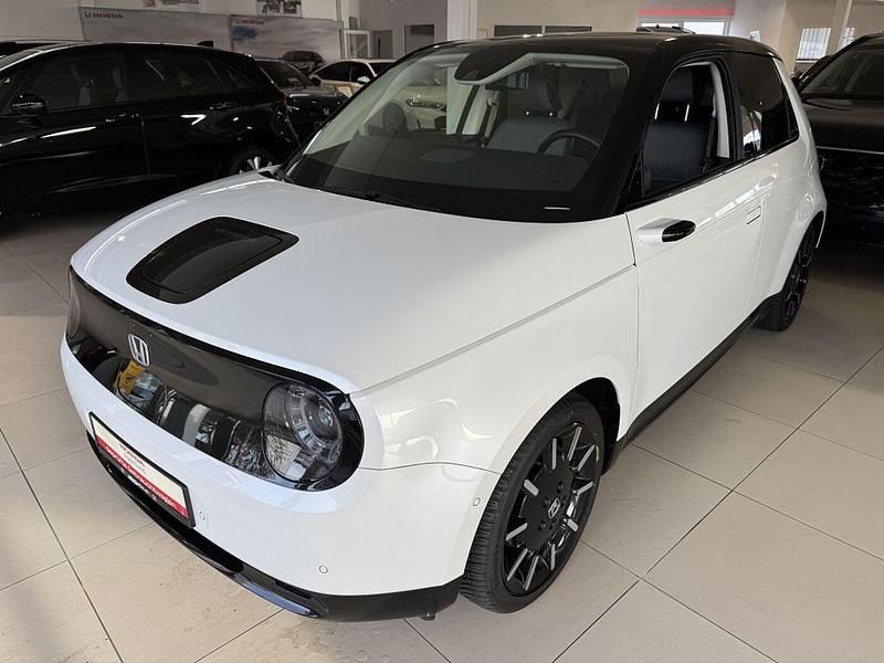 Gebraucht Honda e Advance 113 kW (154 PS) 2021 Platinum white pearl Kleinwagen