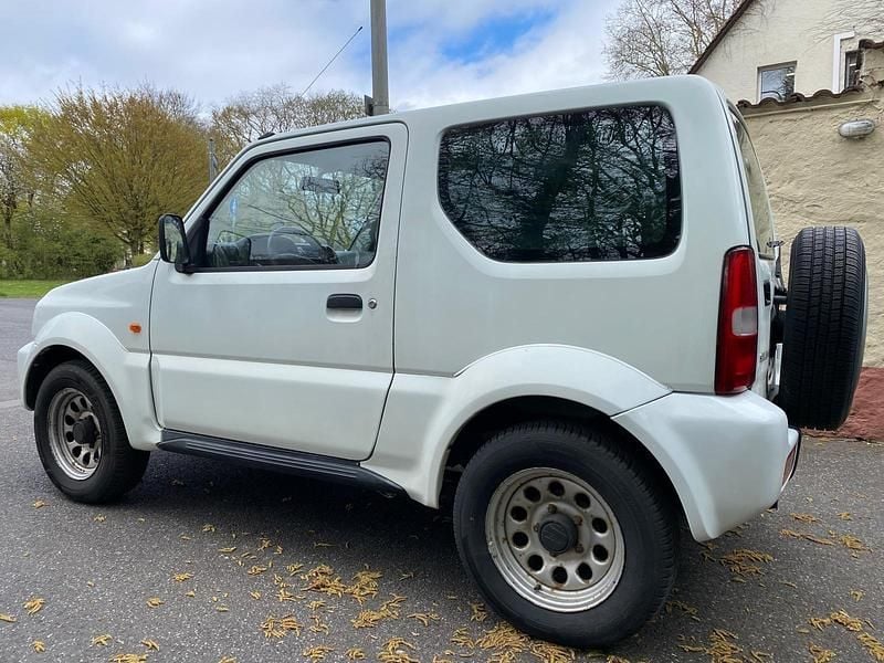 Gebraucht Suzuki Jimny 82 PS (60 kW) 2001 Weiß SUV