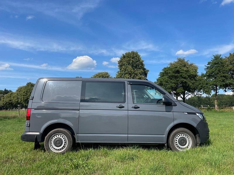Usata VW Transporter 110 CV (80 kW) 2020 Grigio Furgone