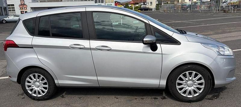 Używany Ford B-MAX Trend 95 KM (69 kW) 2014 Srebrny Minivan