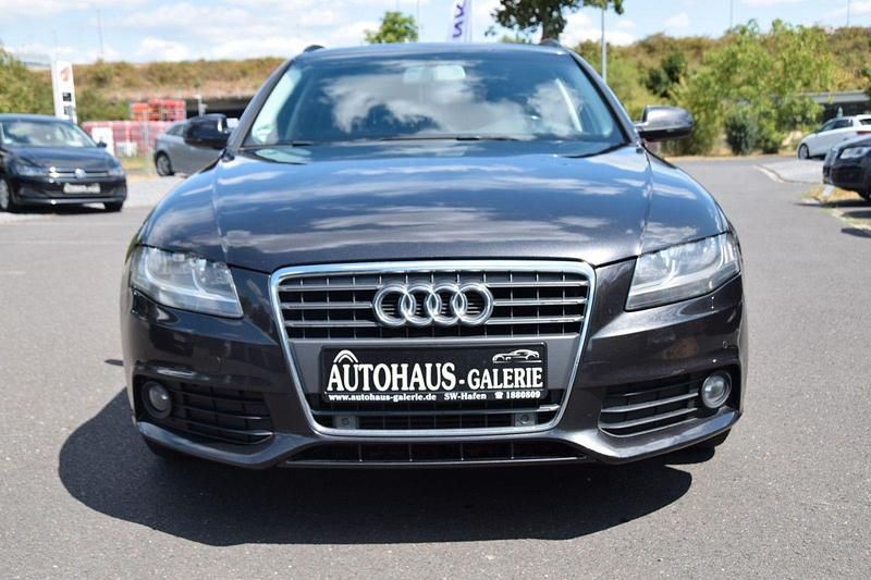 Gebraucht Audi A4 179 PS (131 kW) 2010 Grau Kombi