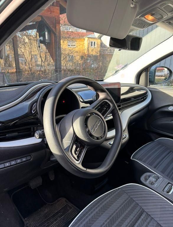 Gebraucht Fiat 500e 69 kW (95 PS) 2021 Blau Limousine