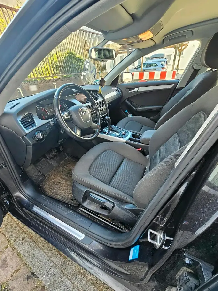 Gebraucht Audi A4 143 PS (105 kW) 2011 Schwarz Kombi