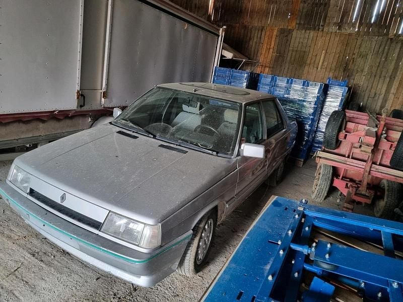 Gebraucht Renault R9 58 PS (42 kW) 1986 Silber Limousine