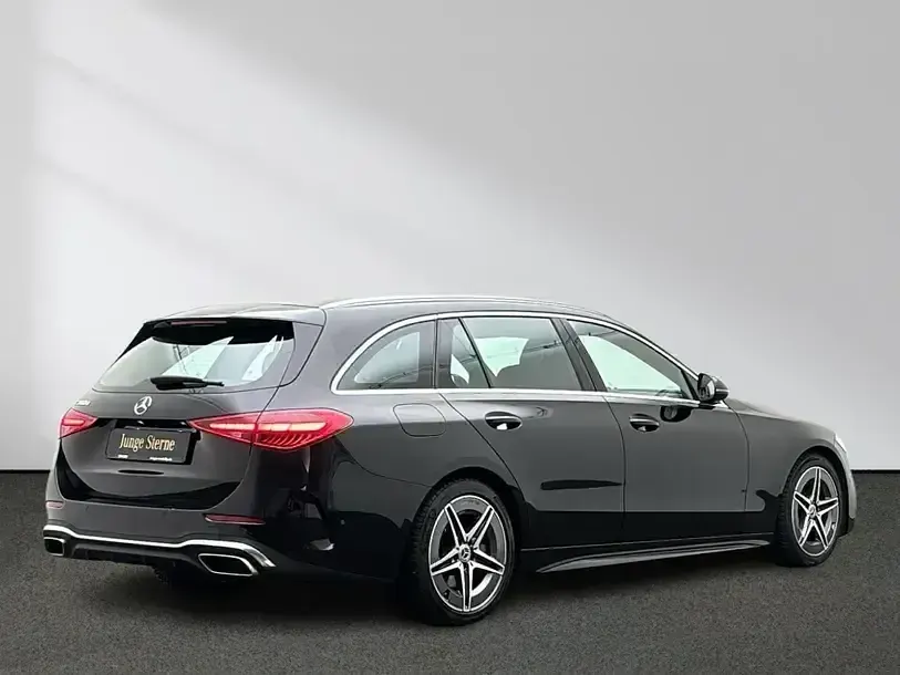 Gebraucht Mercedes C300 AMG 265 PS (194 kW) 2025 Schwarz Limousine