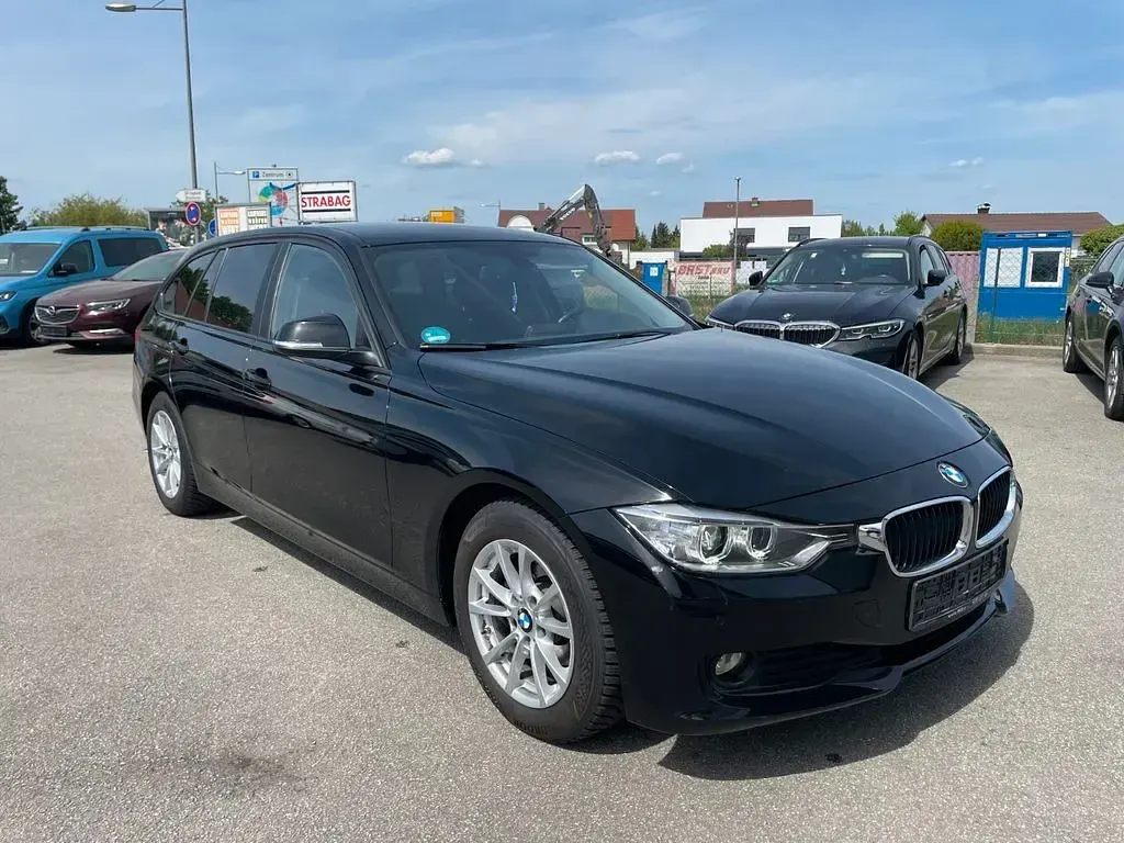 Gebraucht BMW 318 143 PS (105 kW) 2013 Schwarz Kombi