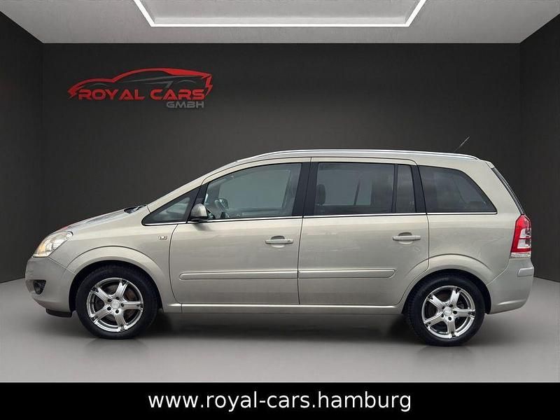 Gebraucht Opel Zafira Edition 150 PS (110 kW) 2010 Silber Van / Kleinbus