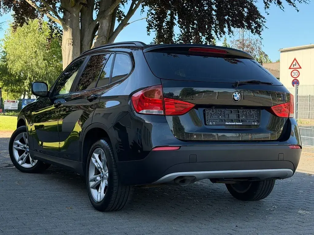 Gebraucht BMW X1 Sport Line 177 PS (130 kW) 2010 Schwarz SUV