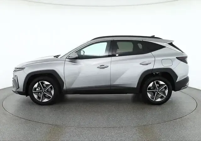 Neu Hyundai Tucson 180 PS (132 kW) 2026 Silber SUV