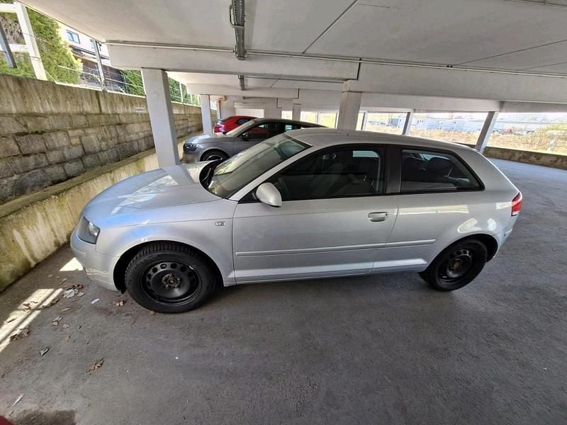 Second-hand Audi A3 102 CP (75 kW) 2008 Argintiu Hatchback