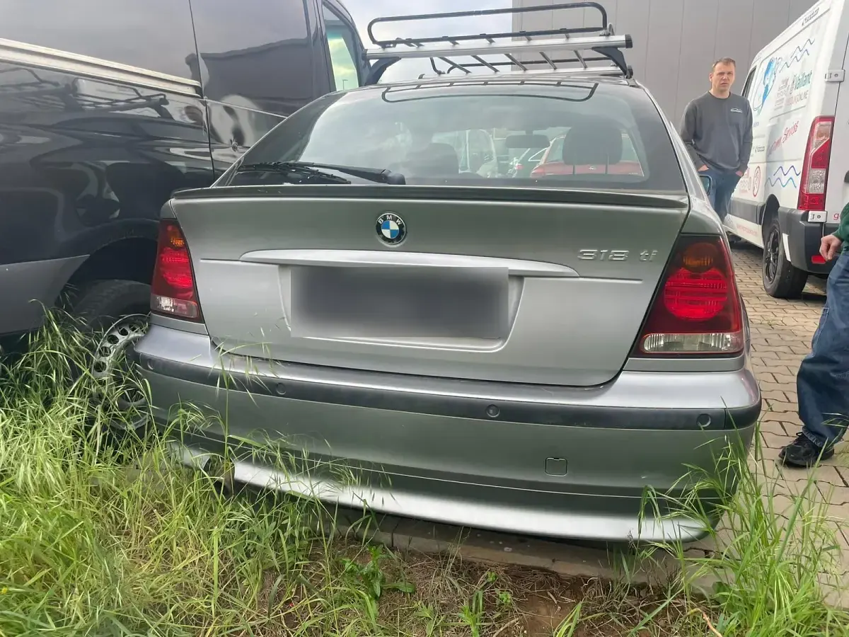 Gebraucht BMW 318 Compact 143 PS (105 kW) 2026 Grau