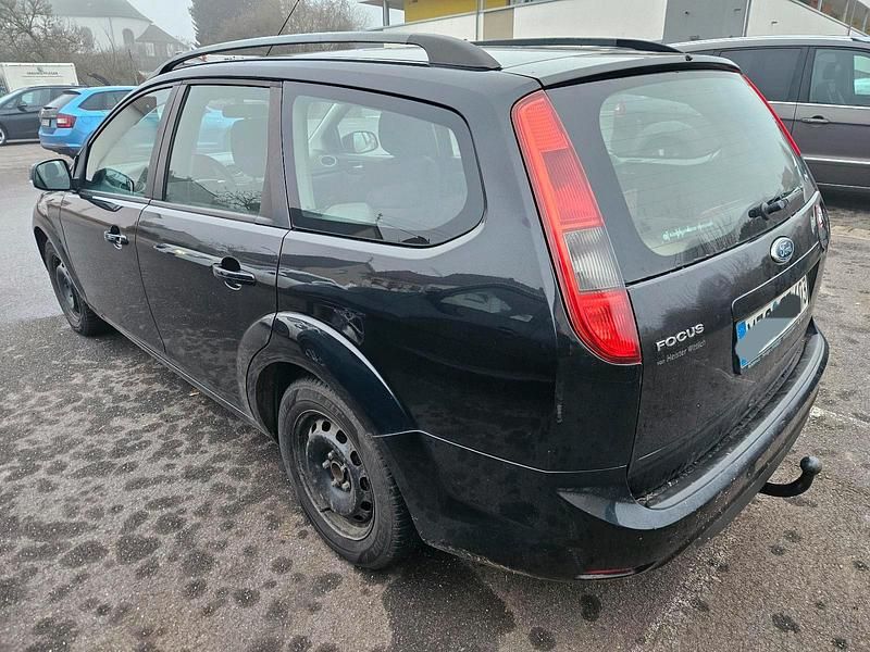Gebraucht Ford Focus 100 PS (73 kW) 2008 Schwarz Kombi