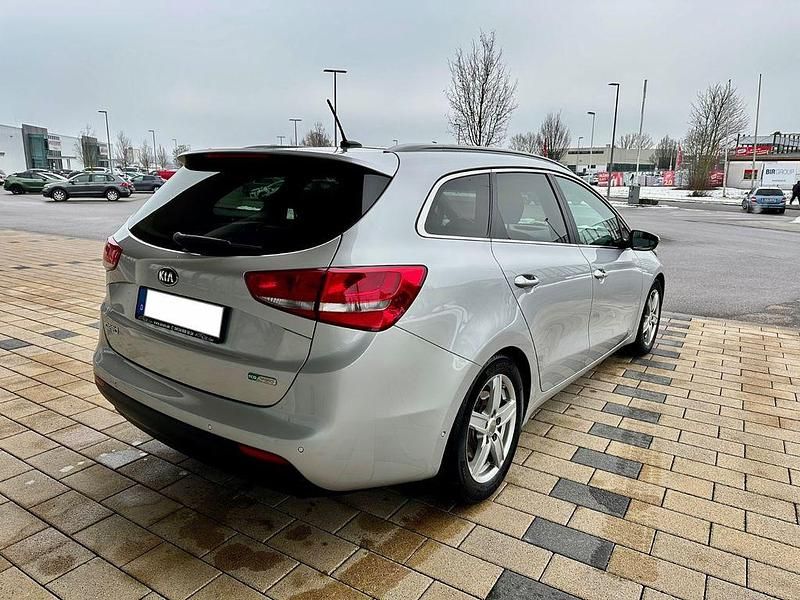 Gebraucht Kia Ceed Platinum Edition 136 PS (100 kW) 2015 Silber Kleinwagen
