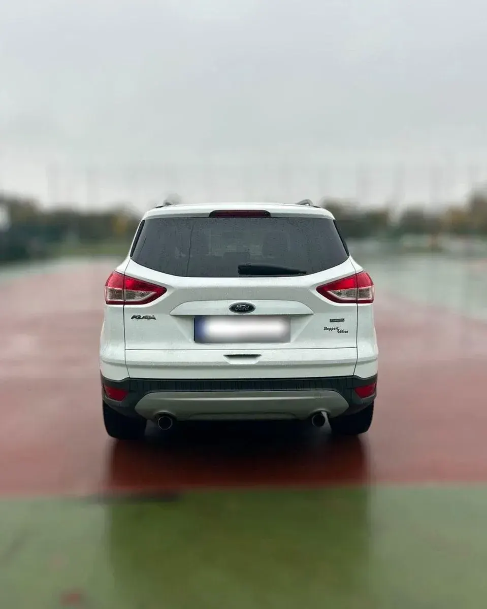 Gebraucht Ford Kuga Trend 120 PS (88 kW) 2016 Weiß SUV