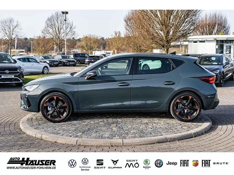 Neu Cupra Leon 204 PS (150 kW) 2026 Blau Limousine