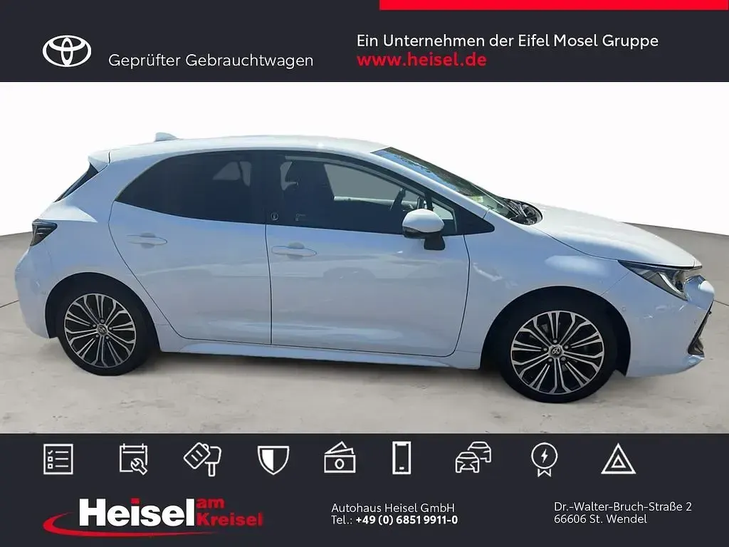 Gebraucht Toyota Corolla Hybrid 184 PS (135 kW) 2022 Weiß Limousine