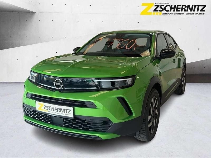 Lackierung matcha green/typ au Neu 2024 Opel Mokka Elegance SUV | 22.760 € (Fairer Preis) - Bild 1/4