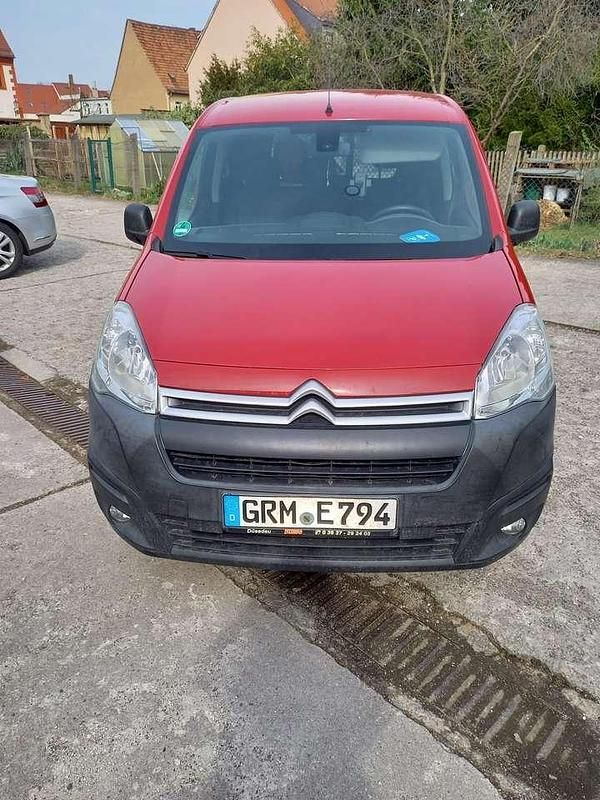 Gebraucht Citroën Berlingo Business Class 99 PS (72 kW) 2016 Rot Van / Kleinbus
