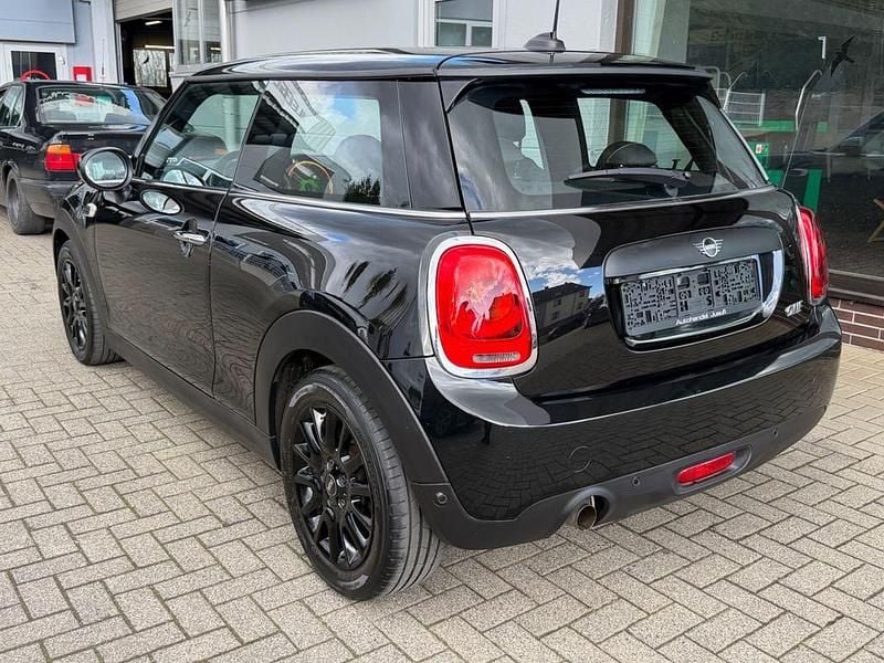 Second-hand Mini ONE 102 CP (75 kW) 2020 Negru Hatchback