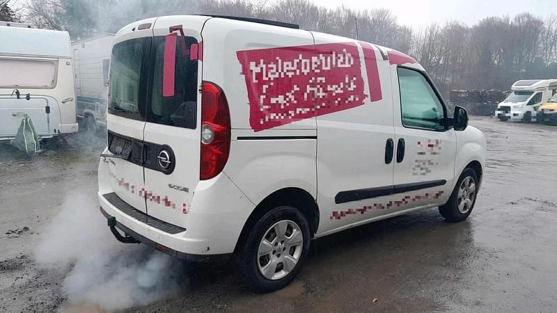 Gebraucht Opel Combo 90 PS (66 kW) 2012 Weiß Van / Kleinbus