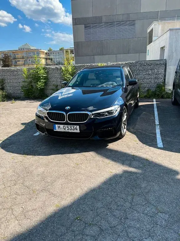 Gebraucht BMW 540 Performance 320 PS (235 kW) 2018 Blau Kombi