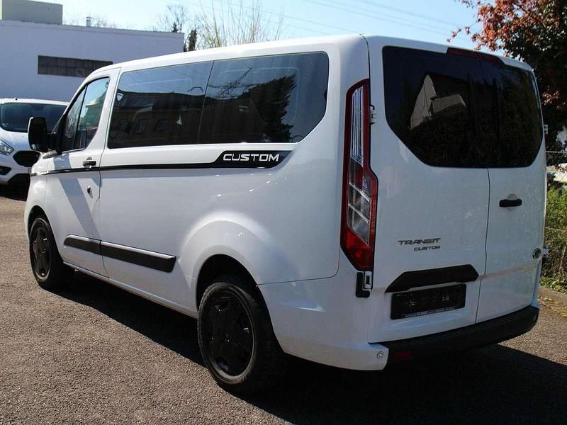 Gebraucht Ford Transit Custom Trend 131 PS (96 kW) 2021 Frost weiss Van / Kleinbus