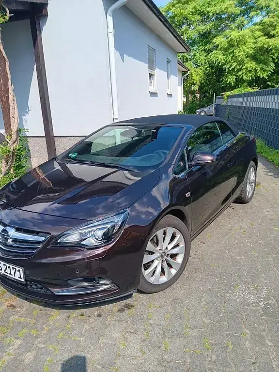 Gebraucht Opel Cascada Innovation 140 PS (102 kW) 2014 Braun Cabrio