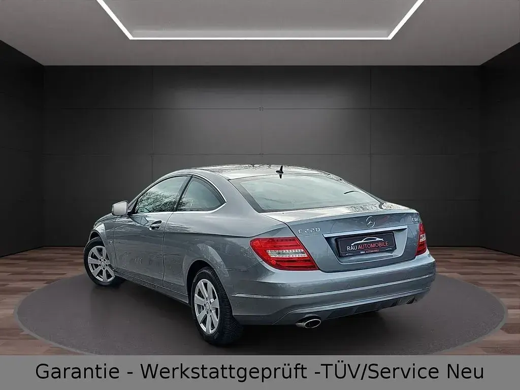 Gebraucht Mercedes C220 170 PS (125 kW) 2011 Silber Coupé