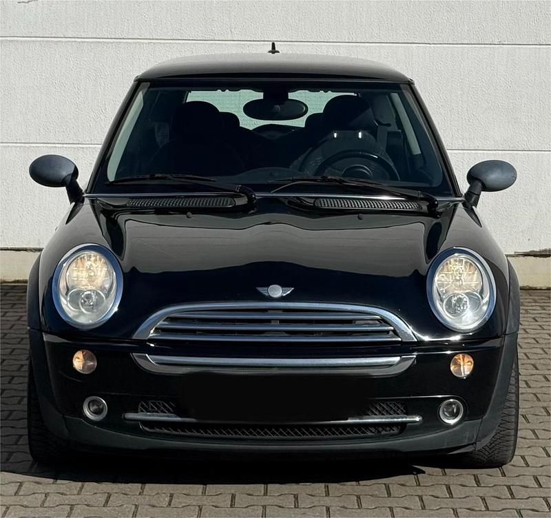 Gebraucht Mini Cooper 90 PS (66 kW) 2007 Schwarz Kleinwagen