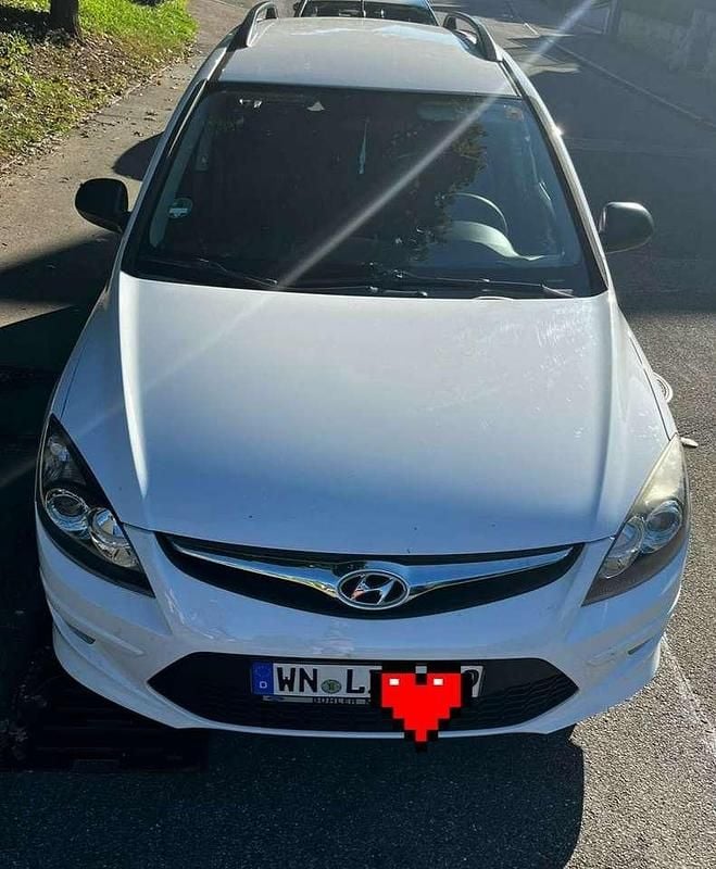 Gebraucht 2011 Hyundai i30 Edition+ Kombi | 2.950 € (Guter Preis) - Bild 1/4