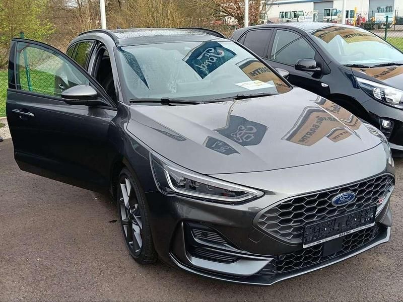 Gebraucht Ford Focus S 280 PS (205 kW) 2025 Grau Kombi