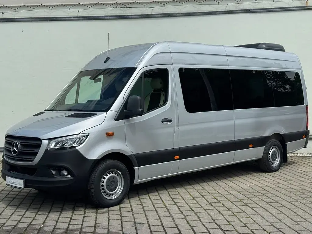 Gebraucht Mercedes Sprinter 163 PS (119 kW) 2021 Silber Van