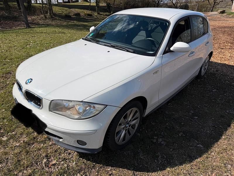 Gebraucht BMW 116 116 PS (85 kW) 2006 Weiß Kleinwagen