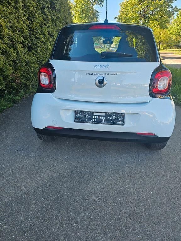 Second-hand Smart ForFour Passion 71 CP (52 kW) 2015 Alb Hatchback
