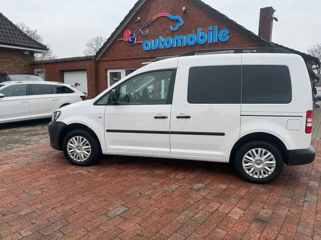 Gebraucht VW Caddy Startline 109 PS (80 kW) 2014 Weiß Van / Kleinbus