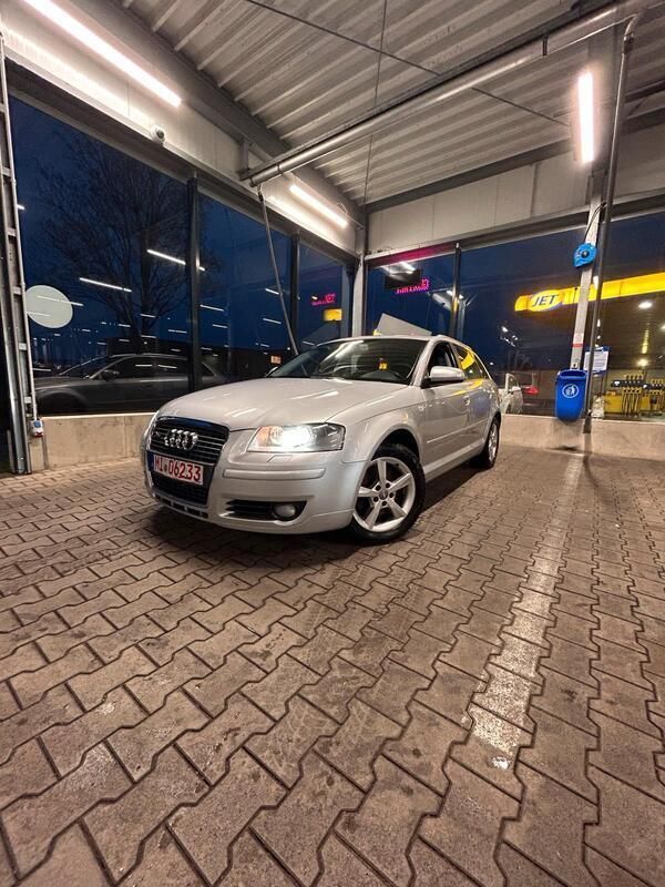 Silber Gebraucht 2005 Audi A3 Limousine | 4.600 € (Fairer Preis) - Bild 1/4