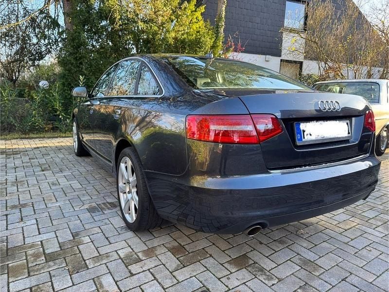 Grau Gebraucht 2009 Audi A6 Ambiente Limousine | 5.990 € (Guter Preis) - Bild 1/4
