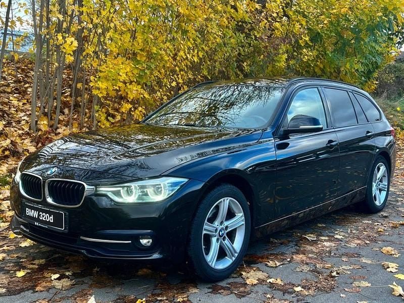 Gebraucht BMW 320 Sport Line 190 PS (139 kW) 2018 Schwarz Limousine