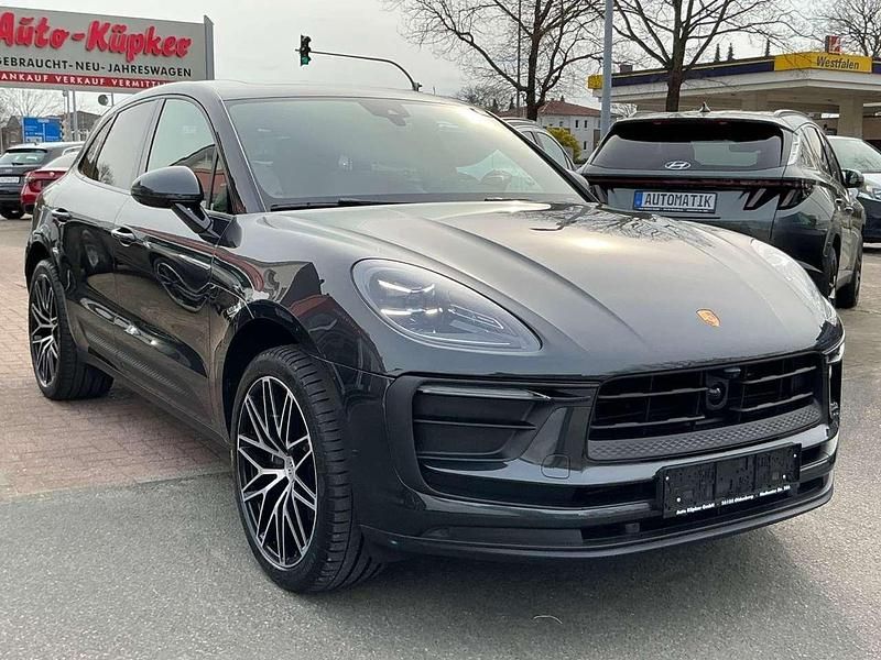 Używany Porsche Macan Basis 265 KM (194 kW) 2022 Szary SUV