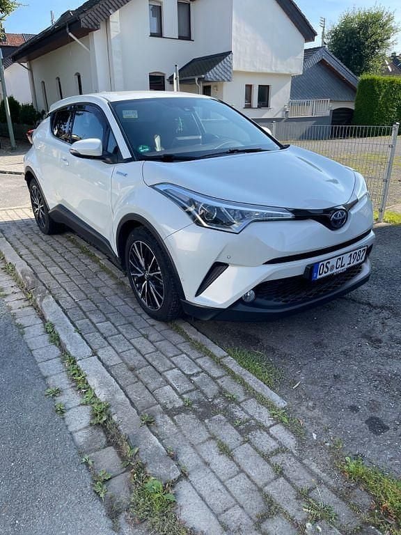 Second-hand Toyota C-HR Edition 122 CP (89 kW) 2017 Alb SUV