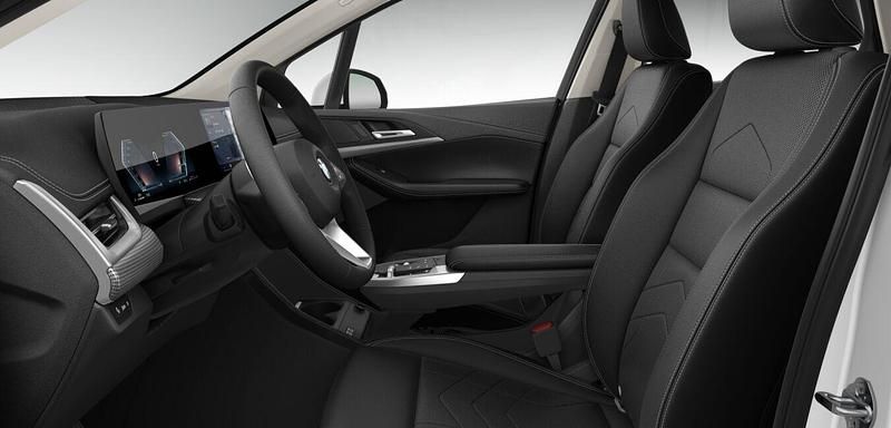 Gebraucht BMW 220 Active Tourer Luxury Line 170 PS (125 kW) 2025 Weiß Van / Kleinbus