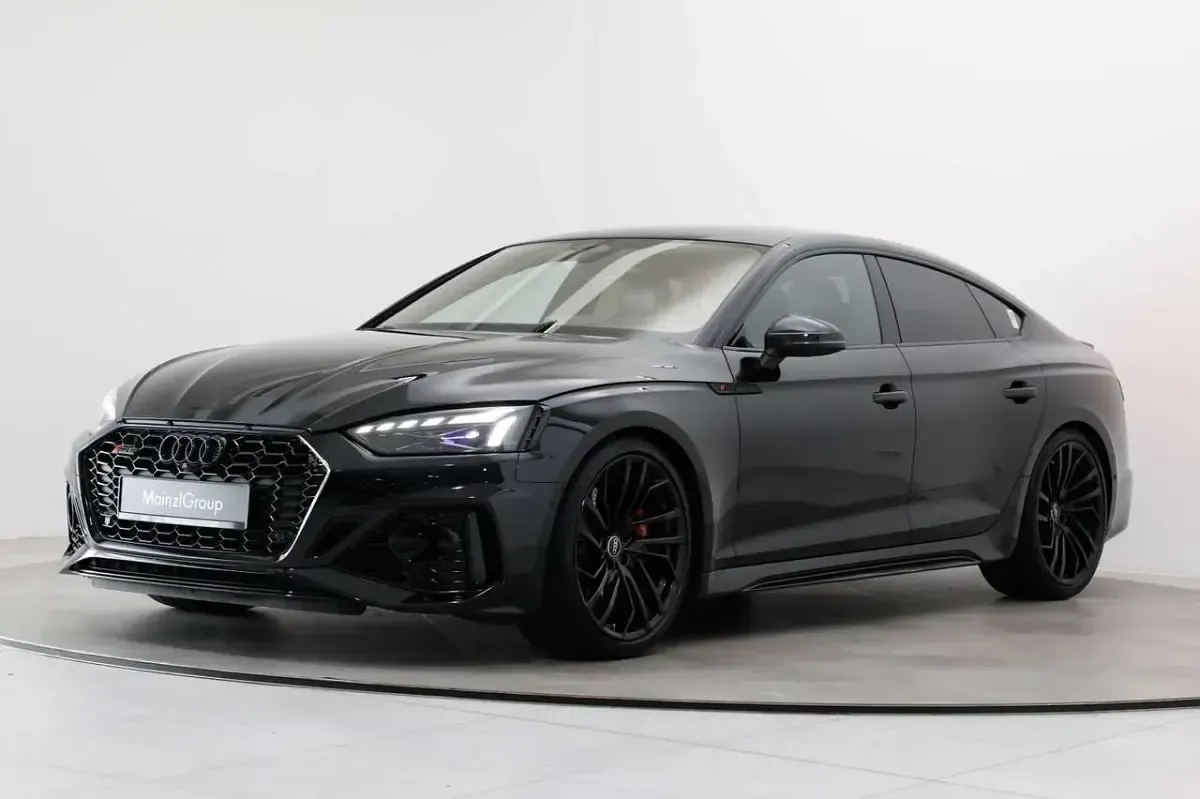 Gebraucht Audi RS5 450 PS (330 kW) 2023 Mythosschwarz metallic Coupé