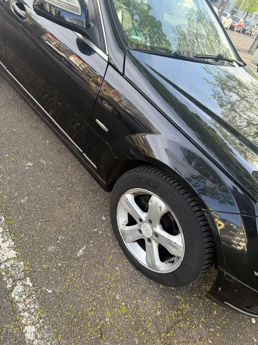 Gebraucht Mercedes C200 136 PS (100 kW) 2008 Schwarz Limousine