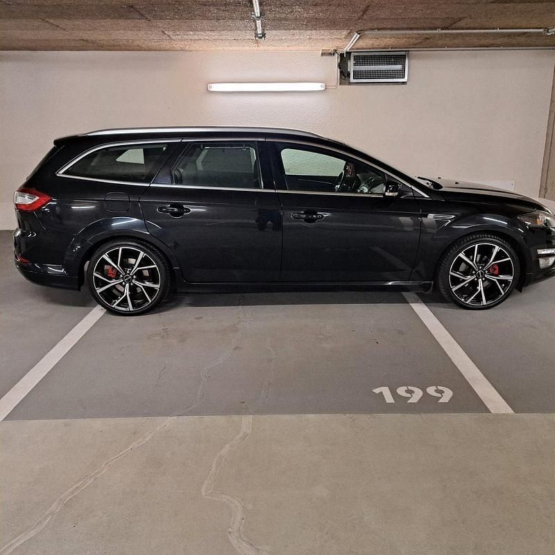 Gebraucht Ford Mondeo Titanium 163 PS (119 kW) 2013 Schwarz Kombi