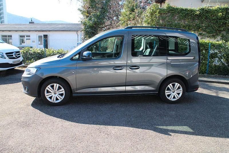 Gebraucht VW Caddy 102 PS (75 kW) 2022 Indiumgrau Van / Kleinbus