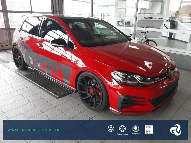 Tornadorot Gebraucht 2019 VW Golf VII GTI Limousine | 31.879 € - Bild 1/1
