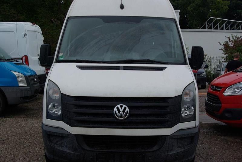 Weiß Gebraucht 2011 VW Crafter Van | 7.990 € (Guter Preis) - Bild 1/4