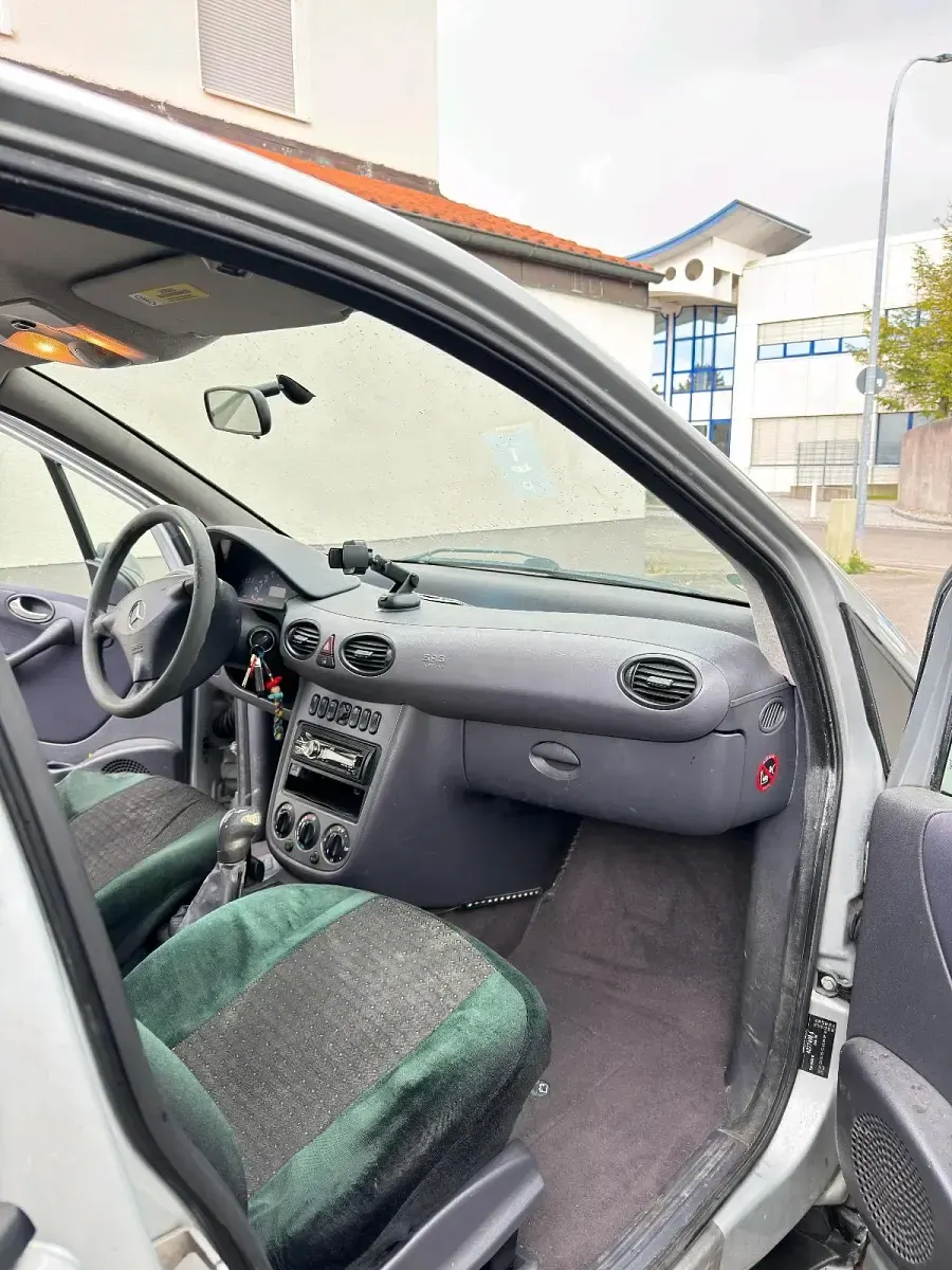 Gebraucht Mercedes A140 82 PS (60 kW) 2004 Silber Kleinwagen
