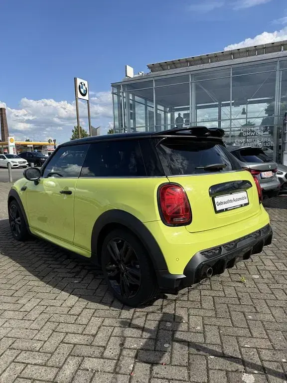 Gebraucht Mini John Cooper Works 136 PS (100 kW) 2023 Gelb Kleinwagen